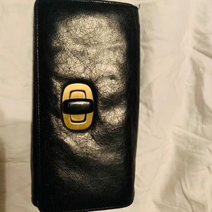 HOBO - black leather wallet .. USED